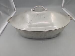 Wagner Ware Sidney-O # 265 Drip Drop Oval Roaster Baster w/Lid And TRIVET!